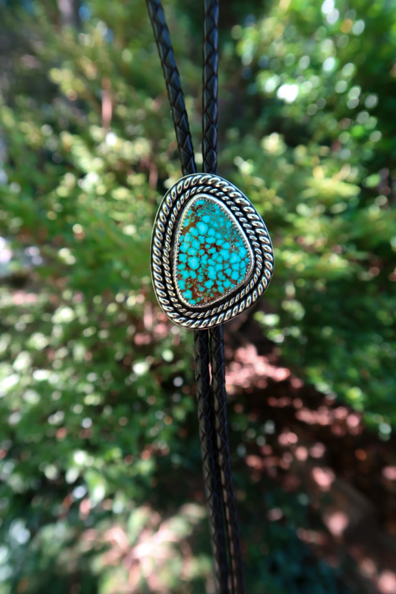 Kingman Red Web Bolo