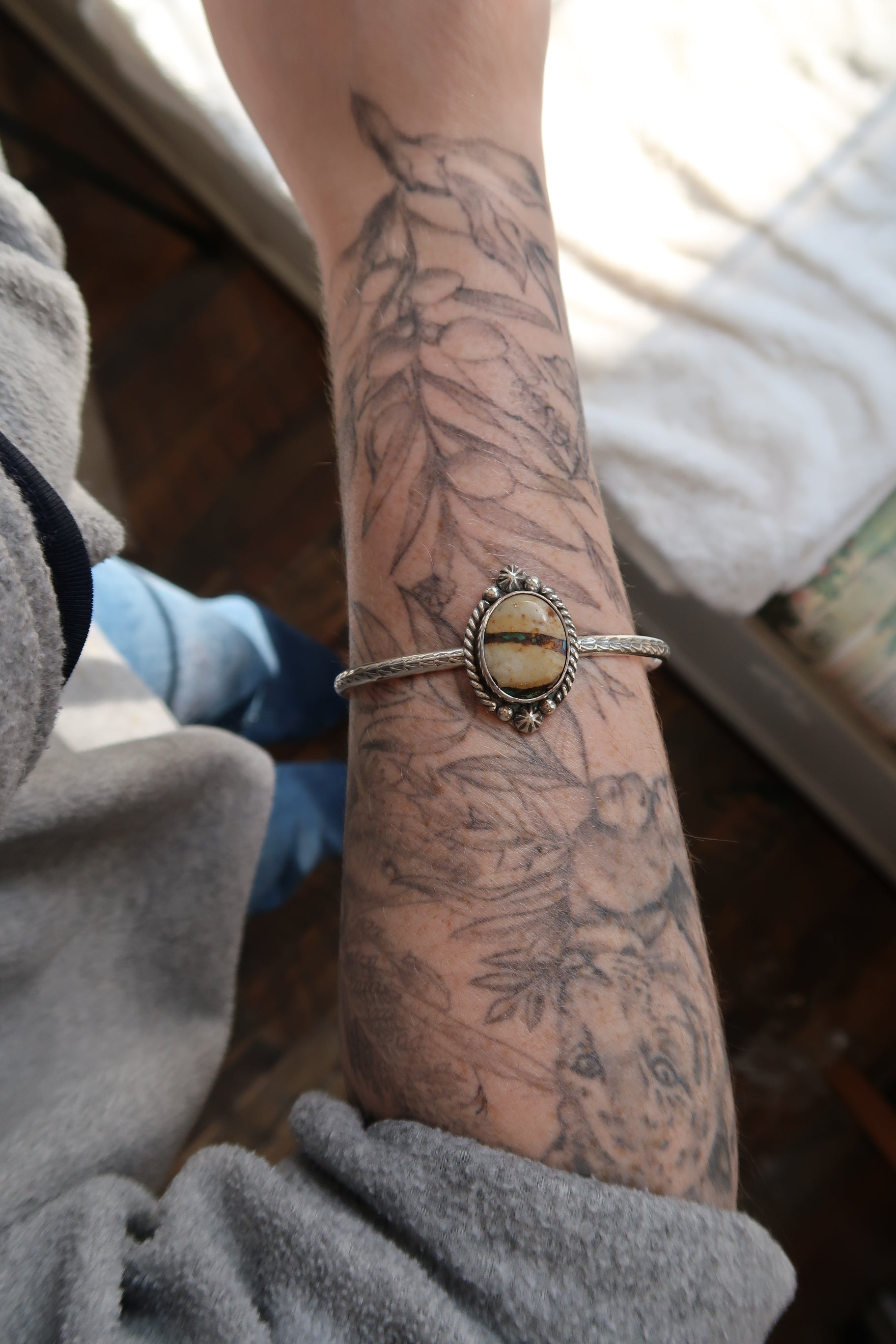 Royston Ribbon Cuff โ RuggedEarth